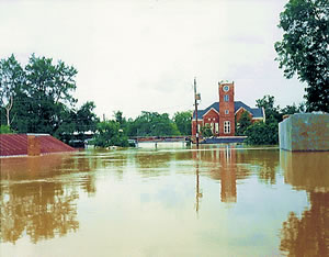 Baker County Courthouse, Newton, GA 7/94. Photo courtesy of USGS. M.S. Reynolds.